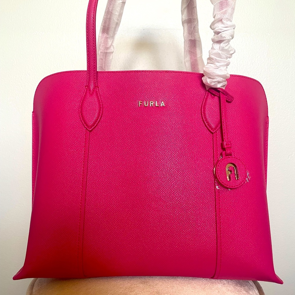FURLA Leather Textured Shoulder bag